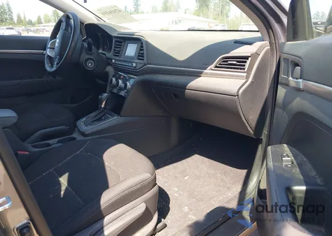 2019 Hyundai Elantra Se z USA, uszkodzony, nr VIN 5NPD74LF6KH485139